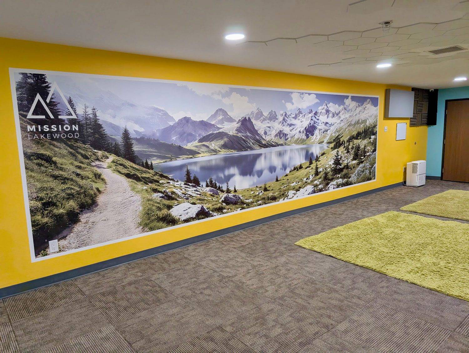 Mission Lakewood mountain panorama mural